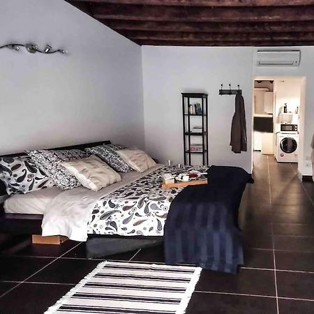 Intero Appartamento Su Via Tortona-Darsena-Navigli Mediolan Zewnętrze zdjęcie