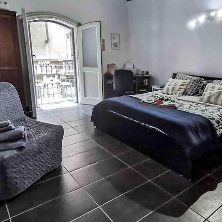 Intero Appartamento Su Via Tortona-Darsena-Navigli Mediolan Zewnętrze zdjęcie